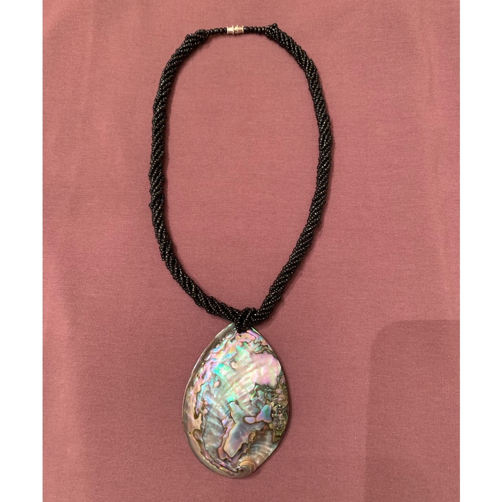 ABALONE SHELL AND BLACK BEAD NECKLACE